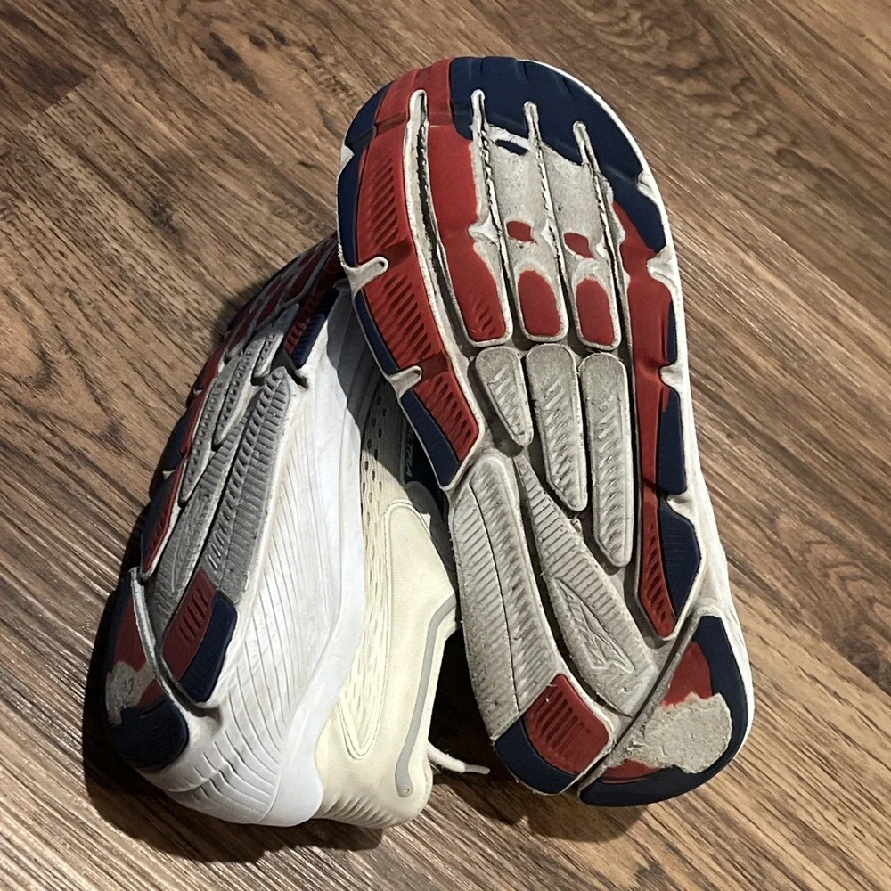 Altra Via Olympus Womens Size 10 Wide Running Shoes Off White Foot Shape